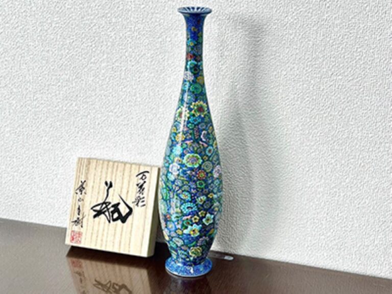 万花彩瓶